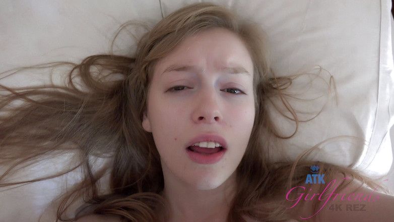 ATK Girlfriends: Virtuální dovolená na Havaji s Dolly Leigh část 9