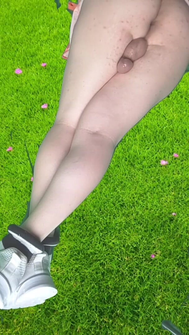 Kitty_Cross: Booty Blonde Femboy Sweet Juicy Ass Smooth Thighs Lollipop Sissy