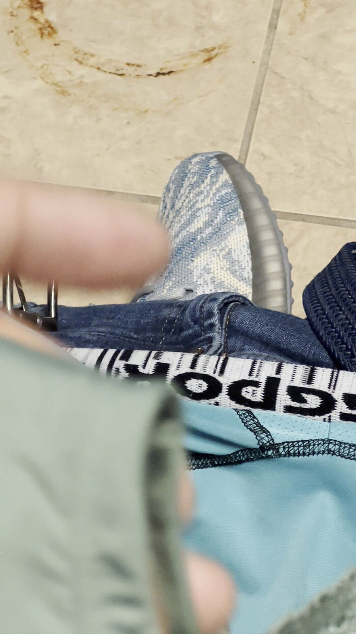 Bigbrook45: Leche en bragas de hijastra