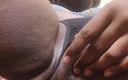 Curvy_Nandhana: Peituda transsexual na siririca