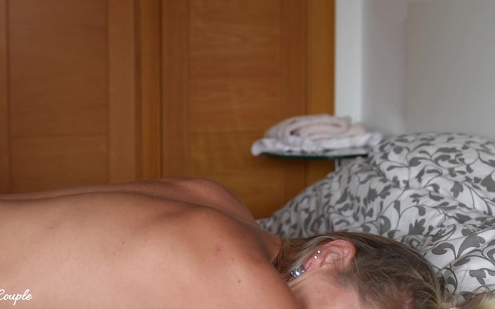 LC couple: Amatör fru använder leksak tills hon kommer och sedan man...