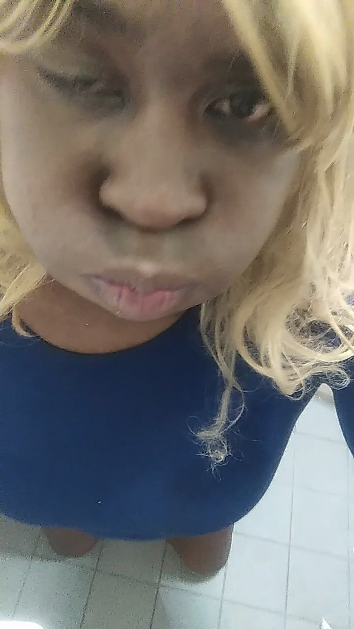 Anoniema Rose: Trường học dâm đãng của Anoniema - đi tiểu trong nhà vệ sinh