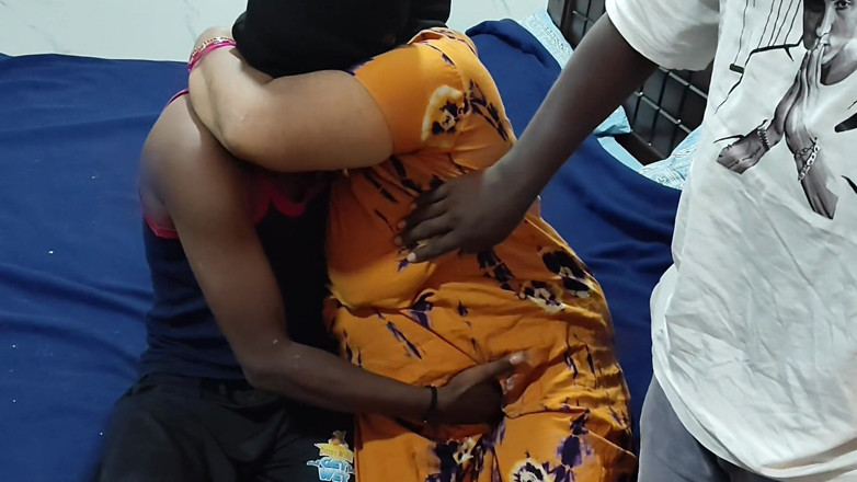 Tamil lesbian: Mi sexo akka con dueño de casa en alquiler delante...