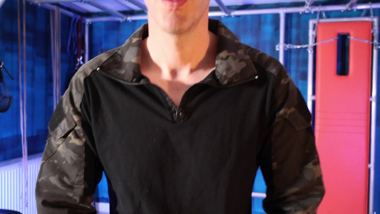 TomBakerBDSM: Sání panenského ptáka