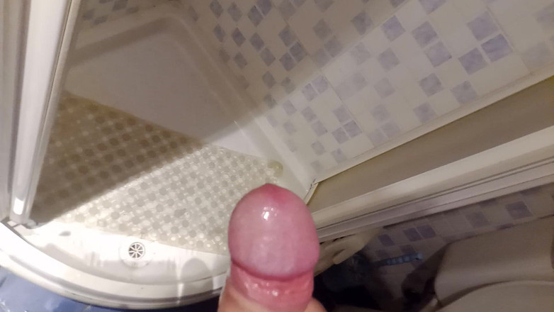 Calos41: Sika pod prysznicem