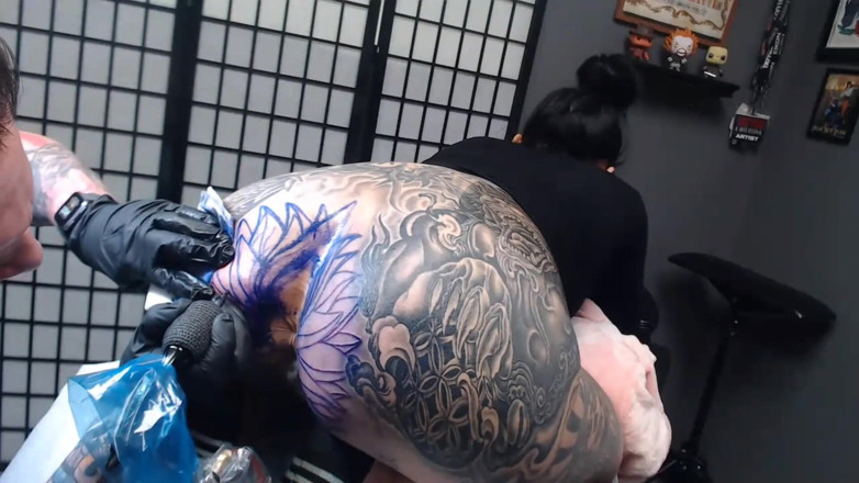 Darcy Diamond: Att få rövhål tatuerad i 4,5 timmar