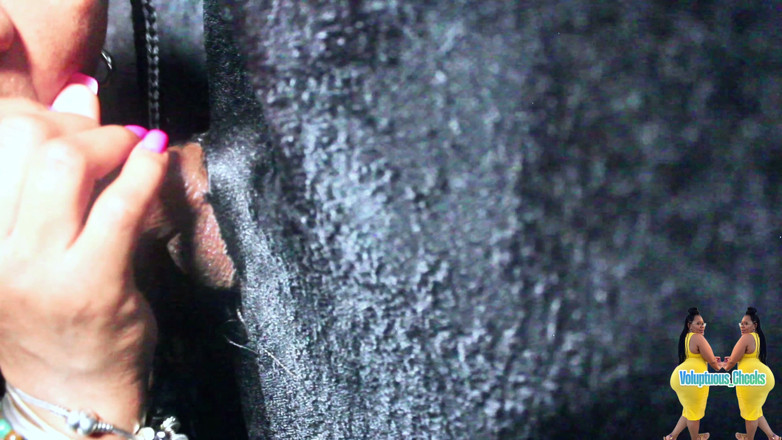 Voluptuous Cheeks: Mon Premier Gloryhole