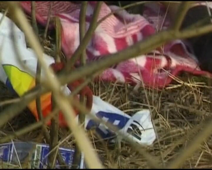 Deutsche Damen: Amatérská holka z Německa si musí hrát s její kundičkou...