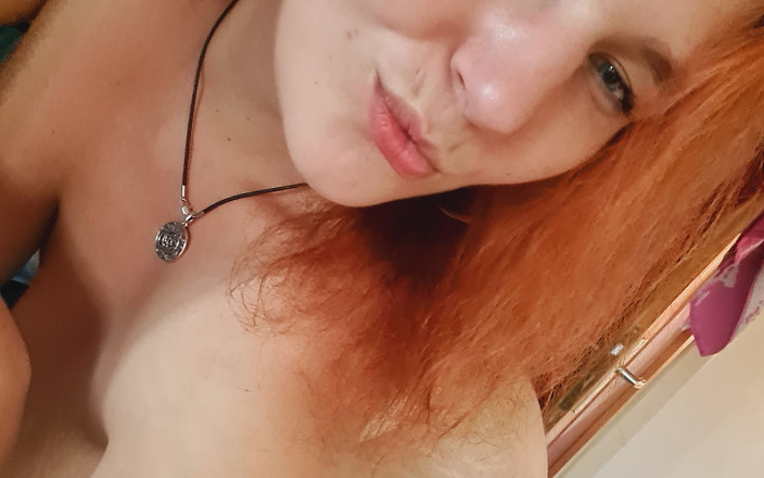 FuckAlice27: Alexandra masturbiert