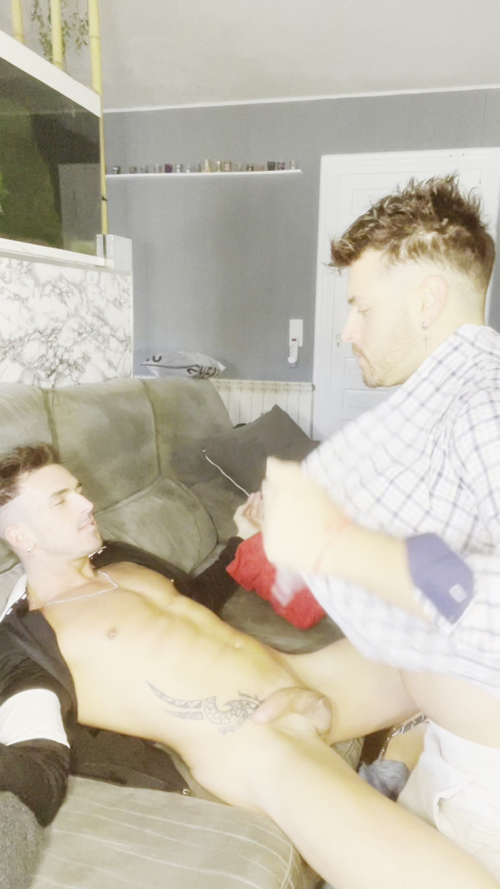 Carlos and Hector: Ömsesidiga avsugningar