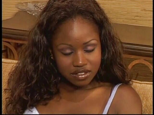 Lethal Babes: 角質黒女の子が彼女の滑り耕ハード