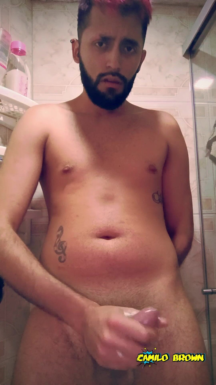 Camilo Brown: Zich aftrekken onder de douche totdat ik klaarkom, ga dan...