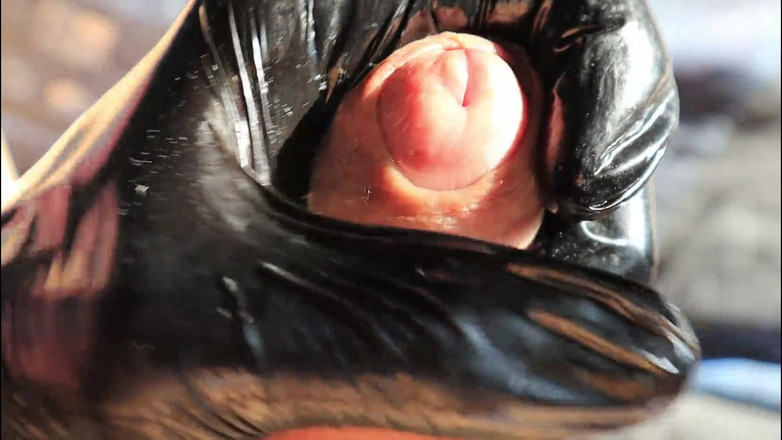 SEXY_GUYBEST: Quase gozando de uma massagem longa e suave no pau...