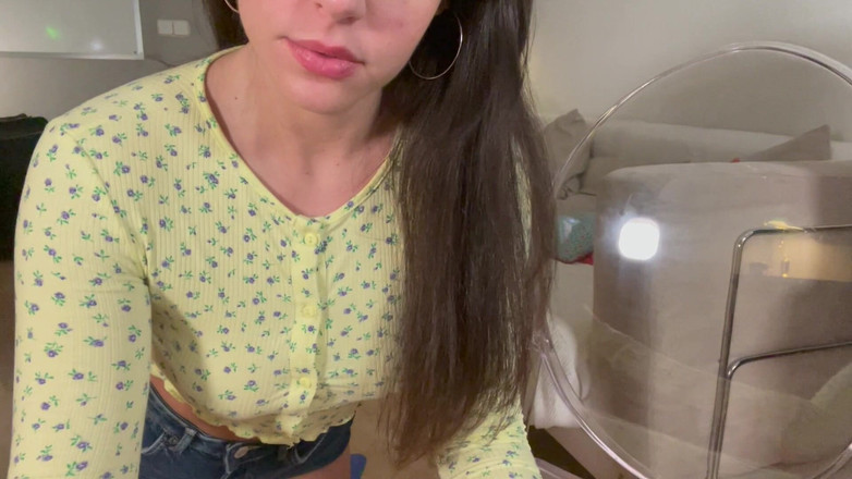 Pamsnusnu: Schlapfiger blowjob und tittenspucken