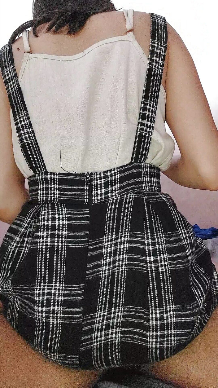 CASALCUIABAMT: Brezilyalı genç kız kayınbiraderi tarafından götünden ve amından sert sikiliyor