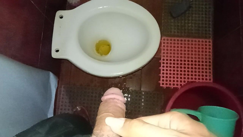 Piolo Alberto: Harden My Dick Before I Pee