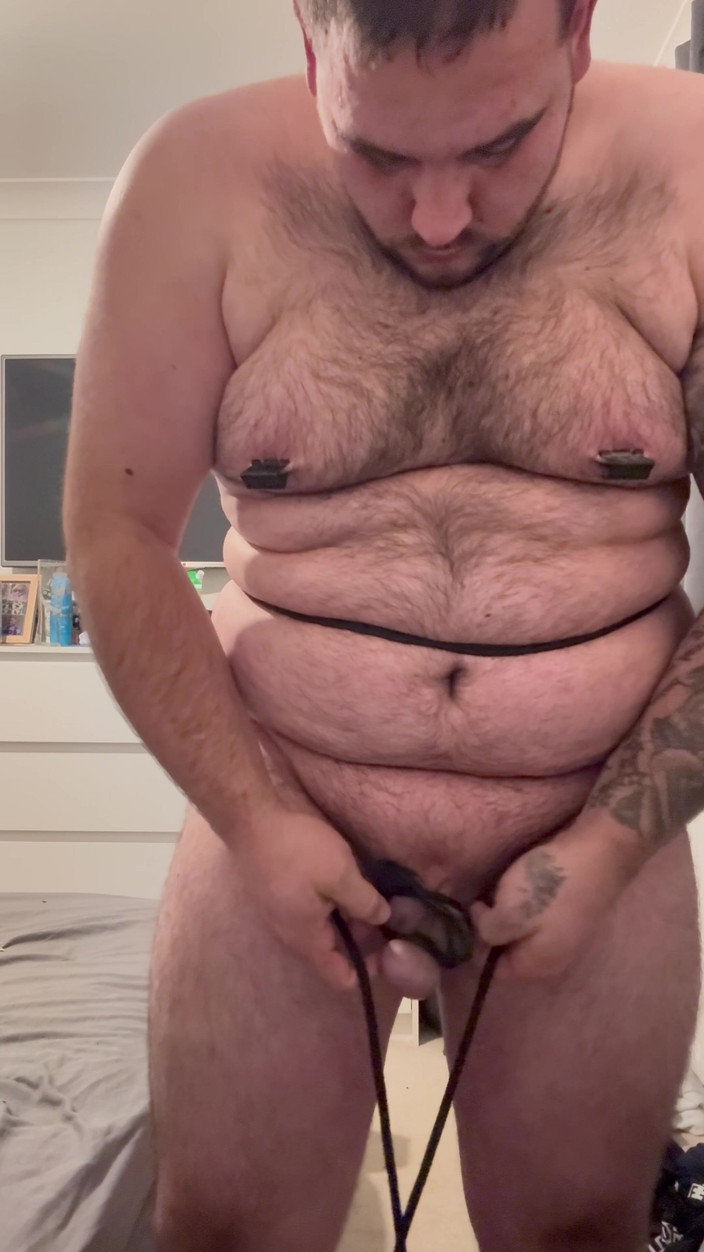 Shaun Cbt: Svazování ptáka s koulemi nad ptákem