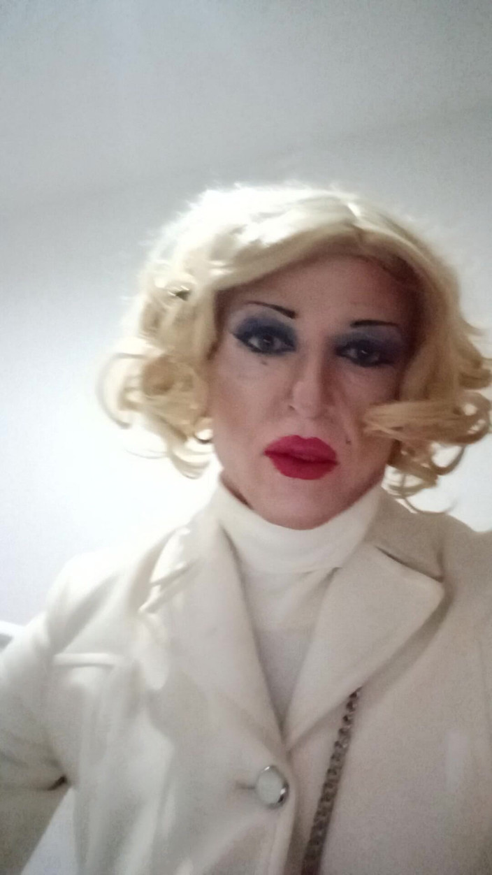 Tatiana Zorrita: Di luar sendirian