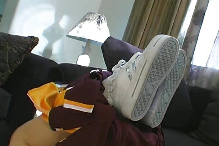 Vintage Babes: Una cheerleader speciale di 21 anni viene distrutta analmente