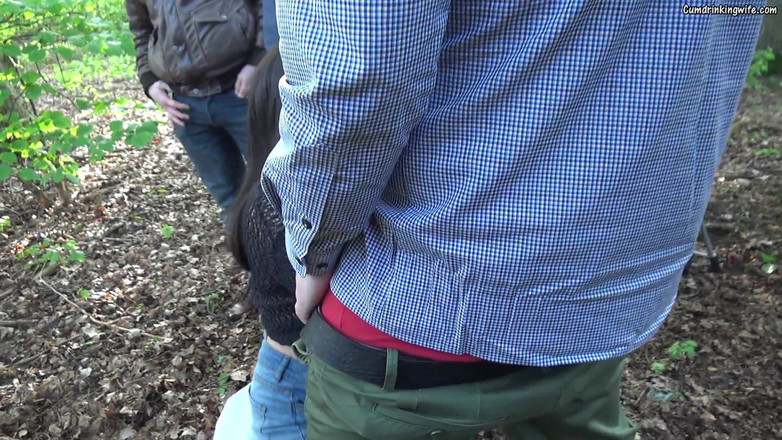 Cumdrinking Wife: Dogging Gangbang at the Highway