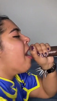 Asian BBW Emmène BBC Dans Un Cosplay Saloude!