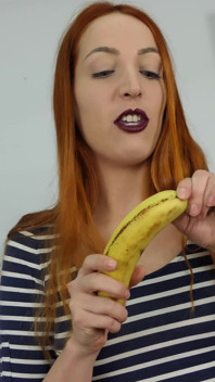 Liz, a Vegan in Her Intimate Life.