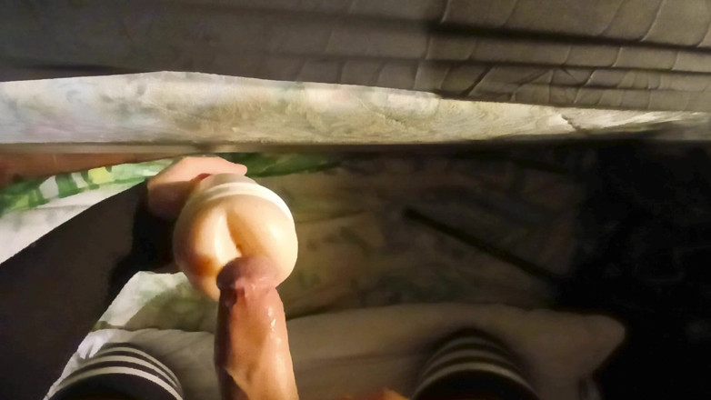 Raven LeSynn: Fleshlight Fucking with Raven Letrap