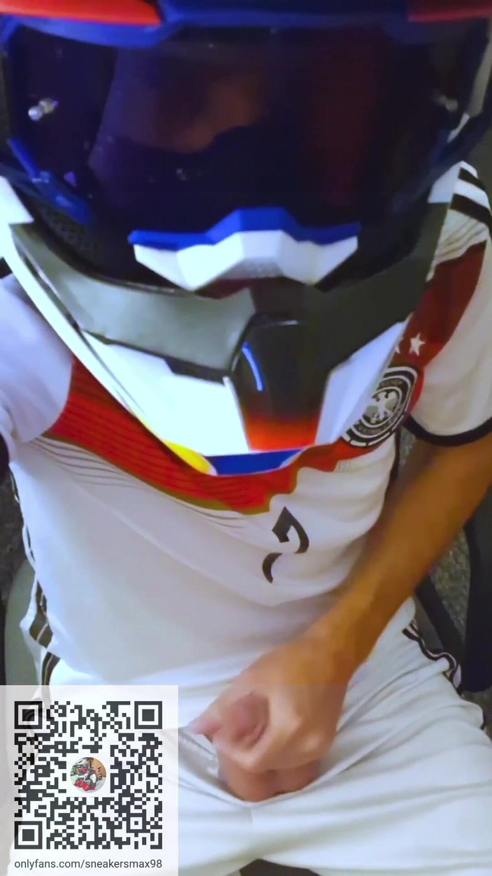 Sneakersmax98: यूरोपीय संघ और कामुक संकलन