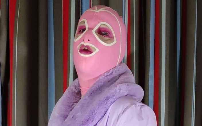 Nottstvslut: ランジェリーへのホットPVCコートストリップショー