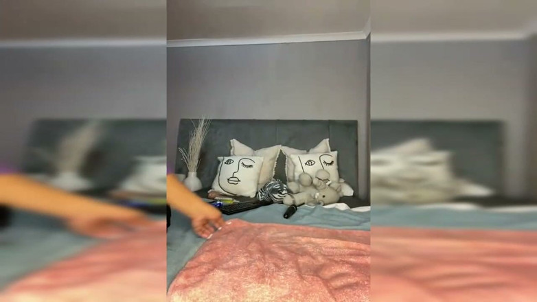Legendary Booty Overdose: สาวสวยตัวใหญ่เงี่ยนทําให้มันตบและช่วยตัวเอง
