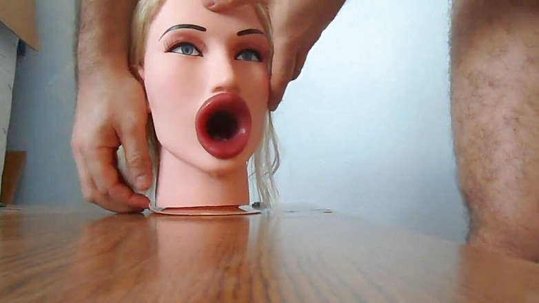 Naxy: Блонди трах в обличчя