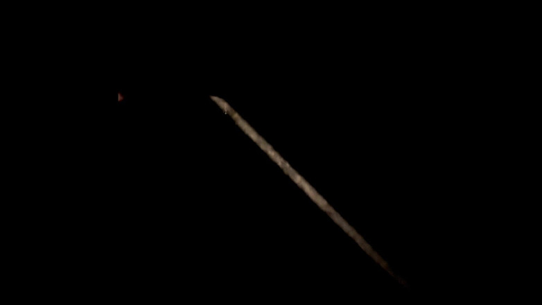 CityFemalePissMarker: 夜间斯特罗利然后我不得不撒尿太糟糕了