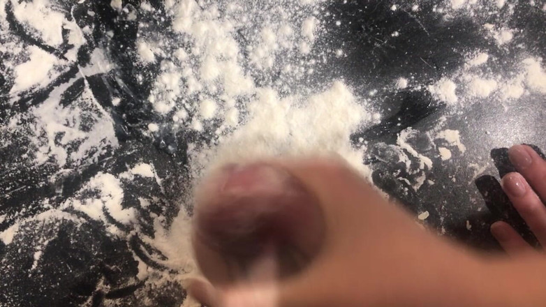 SinfulCat: Memasak batang untuk makan malam. Bahagian 1-3. Melancap dan memusnahkan zakar...