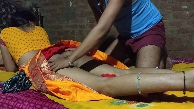 Priya Sena: Bhabhi 섹스 비디오