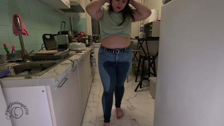 Your fantasy studio: Bro Po prostu pozwól mi iść siusiu lub zwilżam podłogę