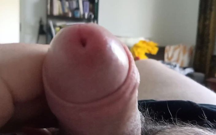 Big Pisser: Voorvocht druppels van superchub pik