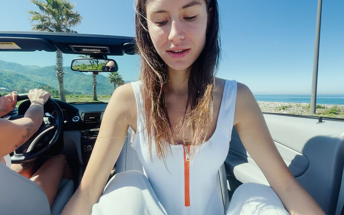 GoldTeachers: Istri nyetir mobil saat pacarnya nyepong kontolku