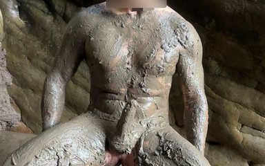 Outside: Я играю в грязи