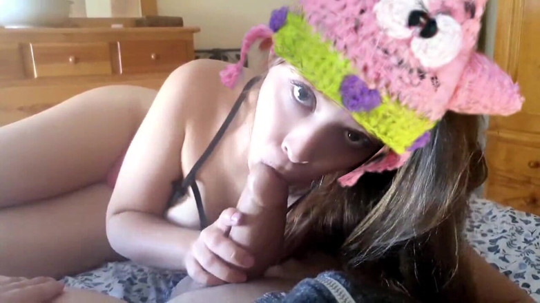 Holycandy: Sucking Big Cock
