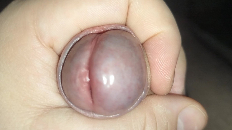 Uhri: Masturbacja z bliska Uncut Cock and Cumshot