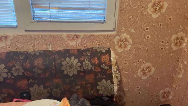 Putarankahotmilf: Makan dan fetish perut besar, membakar, kentut