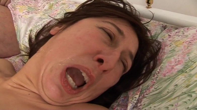 Ugly but HOT: Rough boy wants her stepaunt's pussy