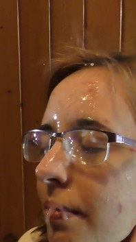 Nerdy Girl in Glasses Make Blowjob Cumsh