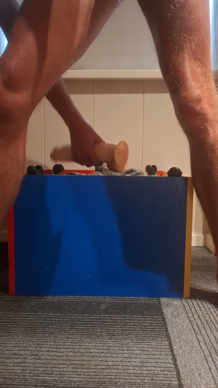 NoFace Twink X: Hot Twink Riding Xl 30 cm dildo 6 cm średnica głęboki odcinek analny