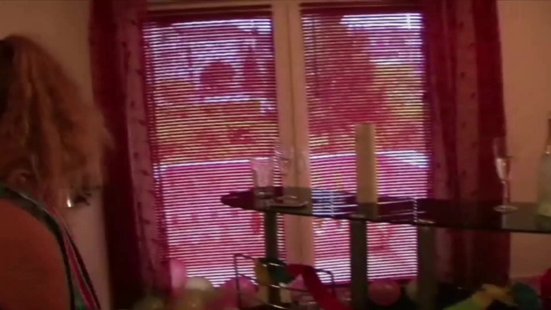 Videos Francaises: Dvě francouzské dámy děvky jsou tady, aby je šukali ve trojce