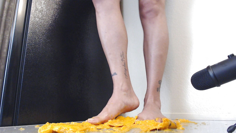 Abby Anna: Kompresi telanjang mangga ASMR