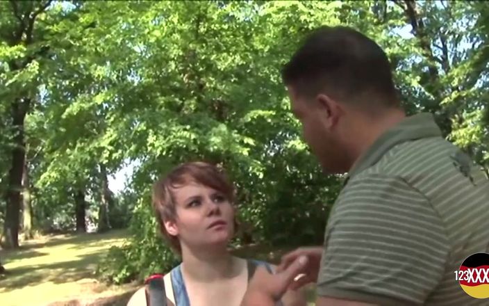 123XXX - Fucked Amateurs in Germany!: Puta cachonda necesita una buena cogida allí