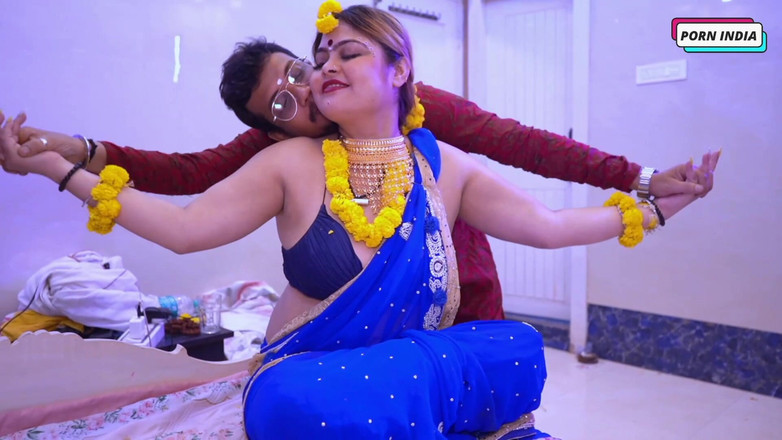 Porn India Studio: Romantyczny gorący seks w nocy poślubnej z mężem