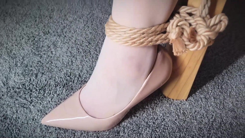 OrangeXXOO: Ciddi hatalar yapan kadın sekreteri cezalandırın 03