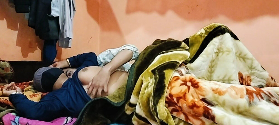 Poonam8868: Calda indiana desi matrigna scopata